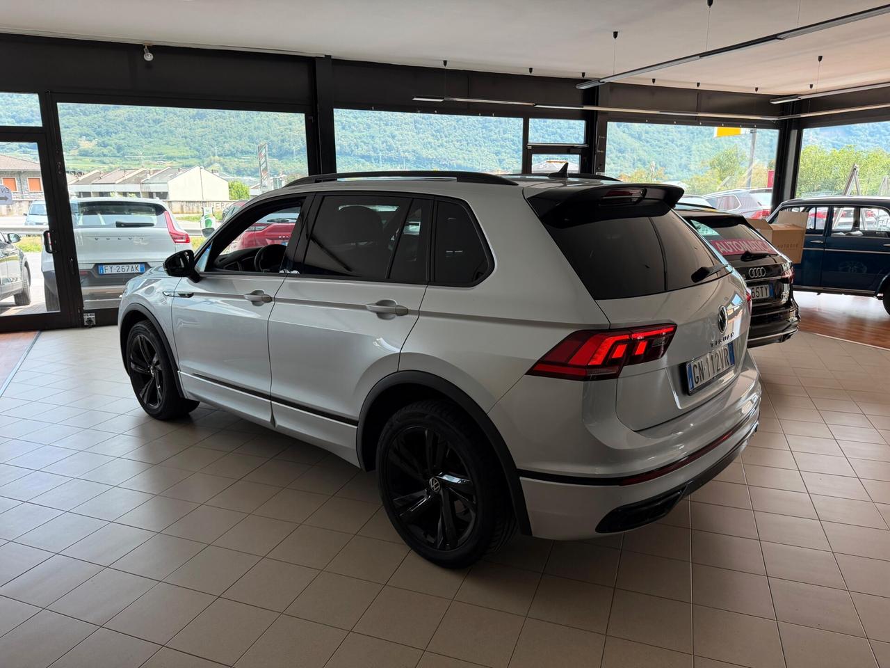 Volkswagen Tiguan 2.0cc tdi R-Line 4motion 150cv dsg Iva Esposta