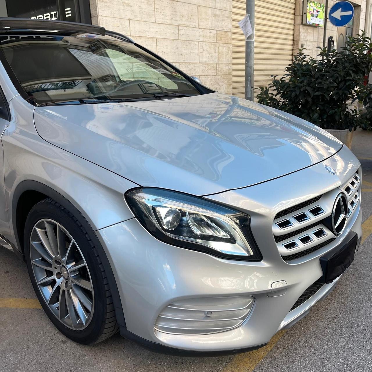 Mercedes-Benz GLA 200 d Automatic 4Matic Premium