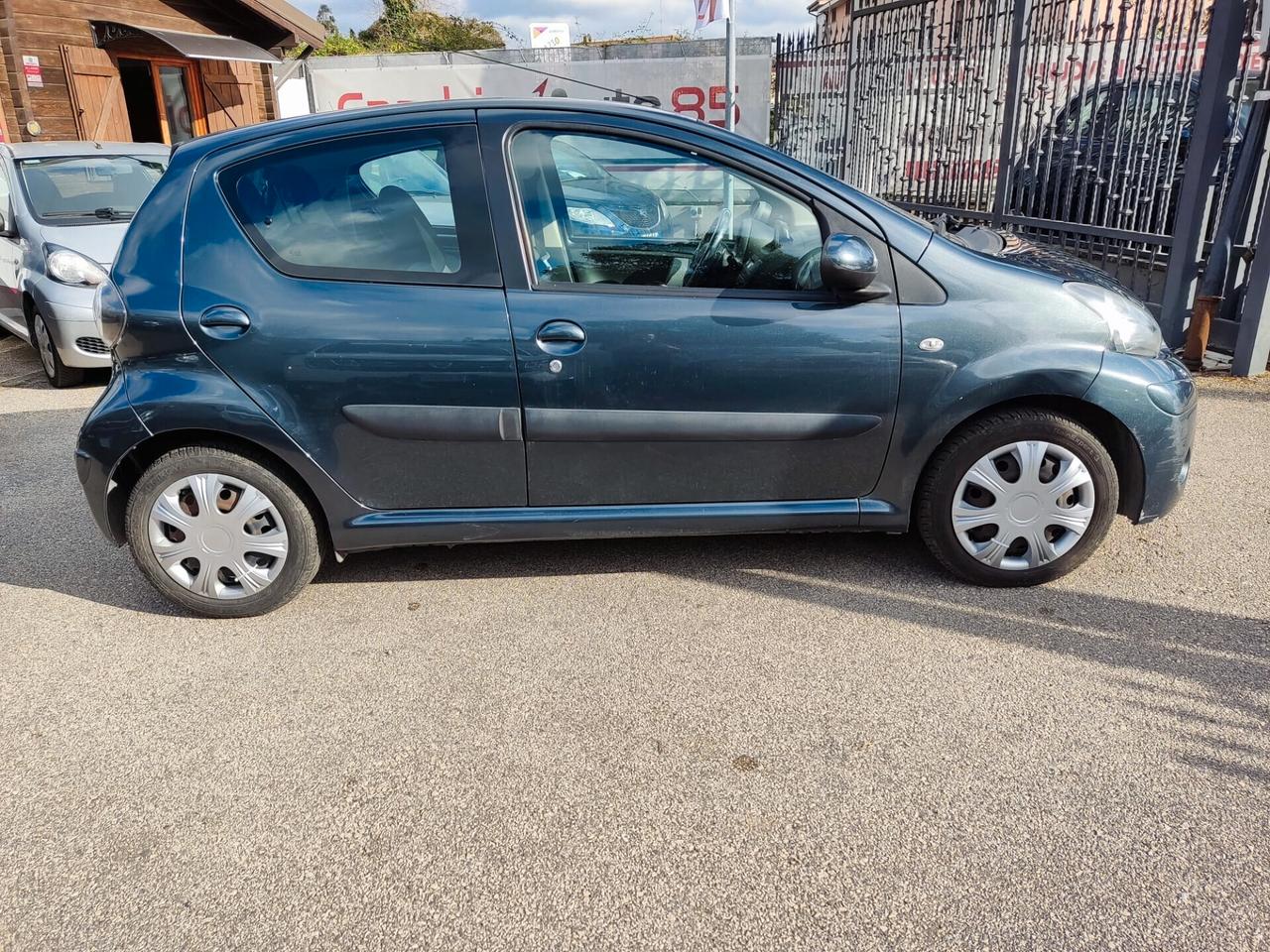 Toyota Aygo 1.0 12V VVT-i 5 porte Lounge Connect MMT