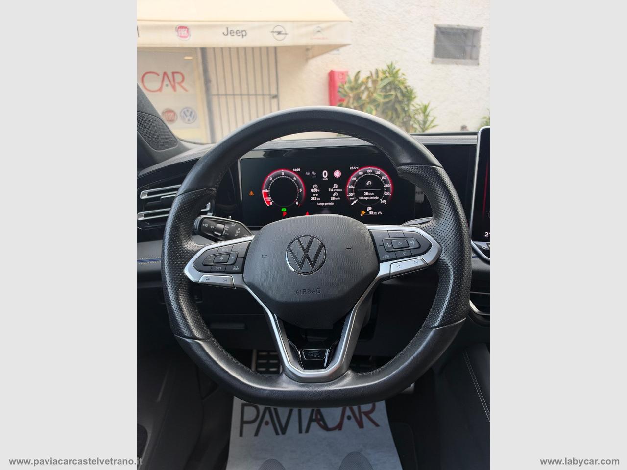 VOLKSWAGEN Tiguan 2.0 TDI 150 CV DSG R-Line