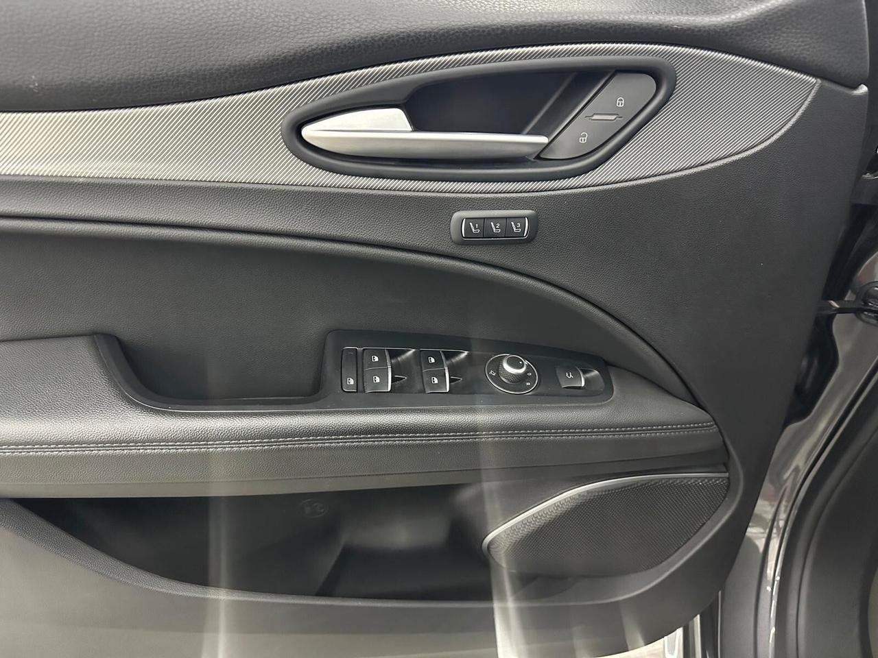 Alfa Romeo Stelvio 2.2 Turbodiesel 210 CV AT8 Q4 Veloce