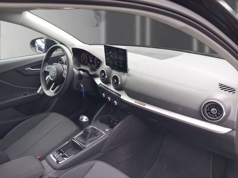 Audi Q2 Q2 30 TFSI Business Advanced LED PDC COCKPIT