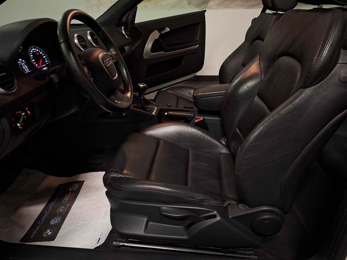 AUDI A3 Cabrio 1.6 TDI Ambition - XENO - PELLE NERA - UNICO-PROPR -