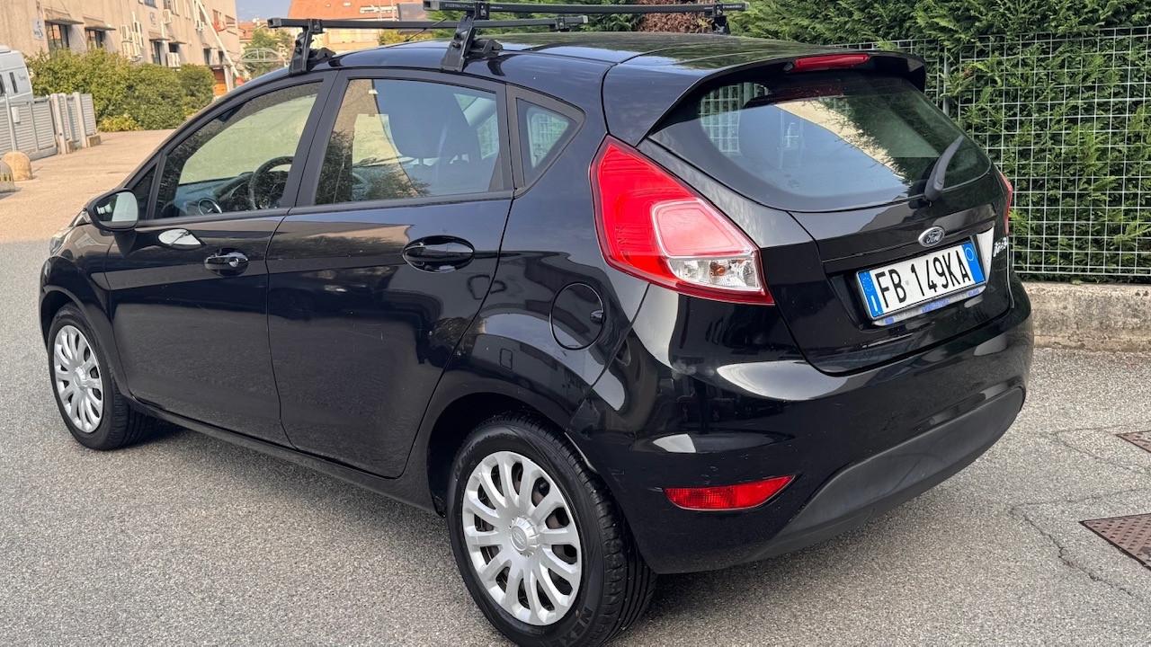 Ford Fiesta 1.4 5 porte Bz.- GPL Black & White Edition