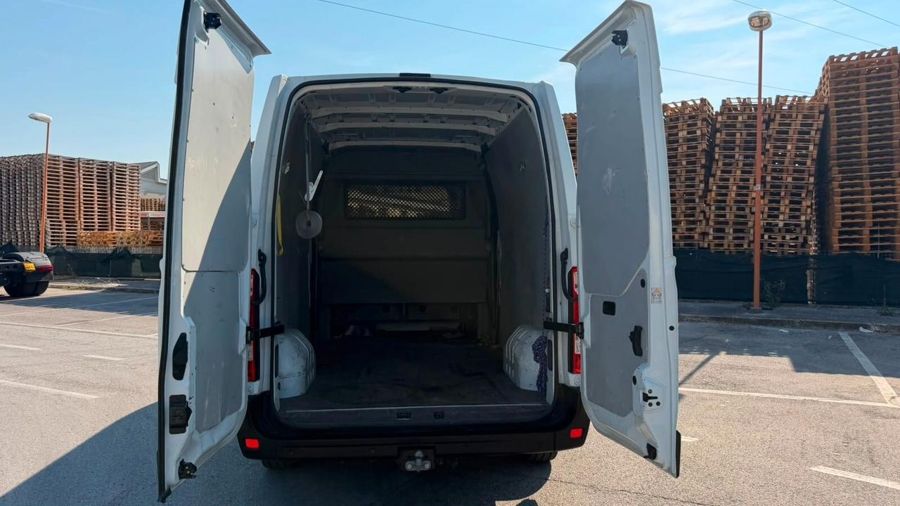 OPEL MOVANO 6 POSTI AUTOCARRO CON GANCIO TRAINO
