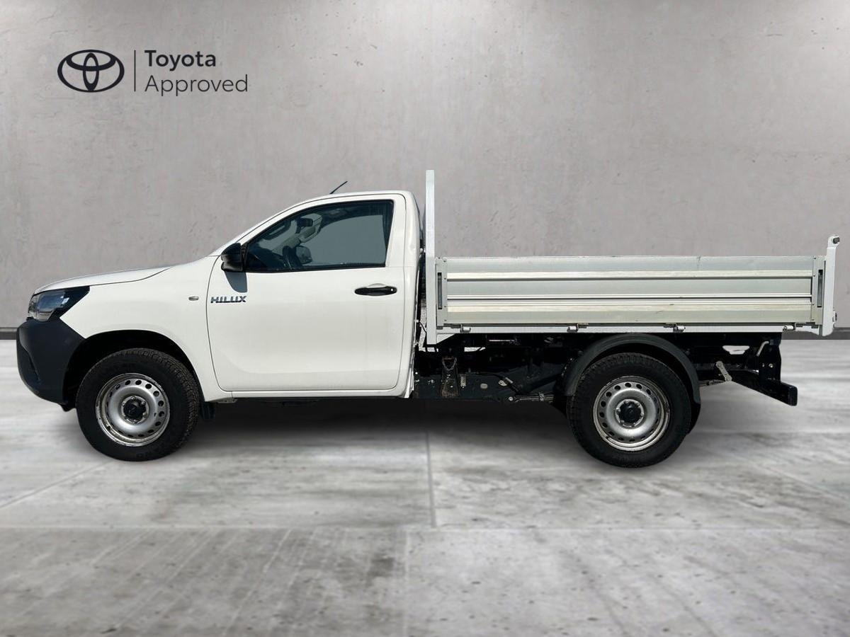 TOYOTA Hilux IV 2016 - Hilux 2.4 d-4d 4x2 Hilux my16