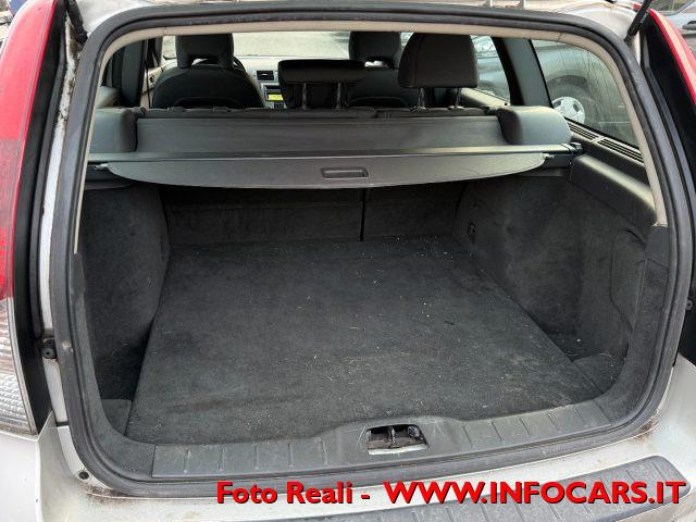 VOLVO V50 2.0 D 163 CV Kinetic