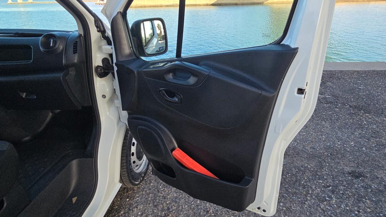 Renault Trafic T29 2.0 dCi 145CV PL-TN Furgone Energy Ice