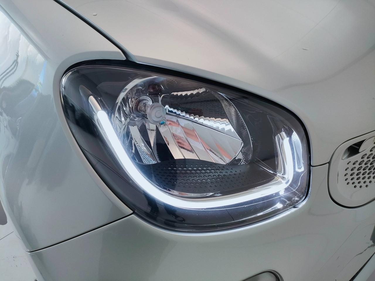 SMART Fortwo III 2015 - Fortwo 0.9 t Urbanrunner 90cv twinamic