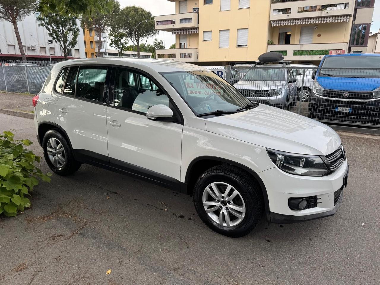 VW Tiguan 2.0 TDI 110 CV NEOPATEN GARANZIA 12 MESI