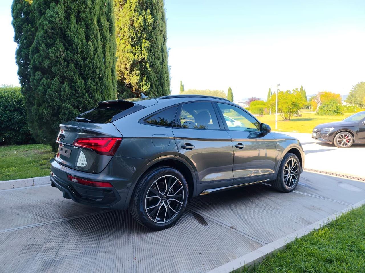 Audi Q5 SPB 40 TDI quattro S tronic Identity Black
