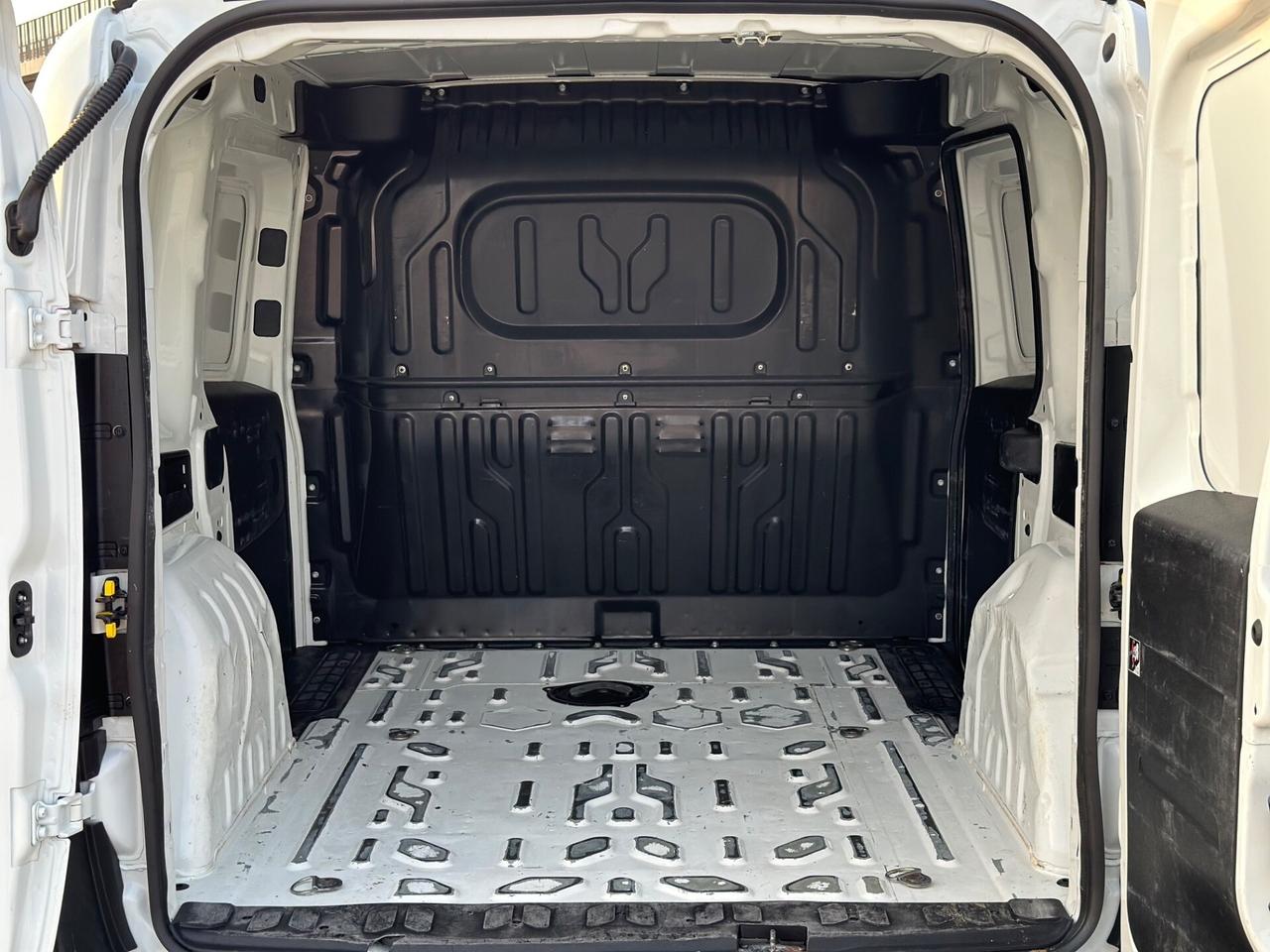 Fiat Doblo 2018 1.3 MJT 95 MOTORE REVISIONATO