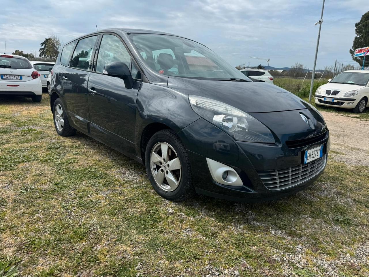 Renault Scenic 1.5 dCi 7 posti SOLO 98.000 KM