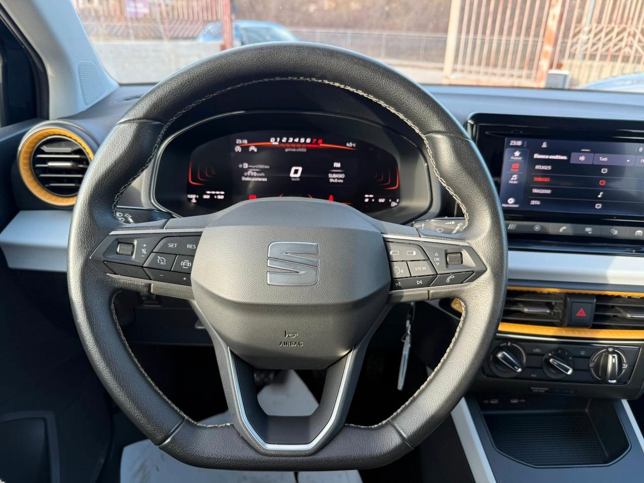 Seat Arona 1.0 EcoTSI Style -LED-CARPLAY