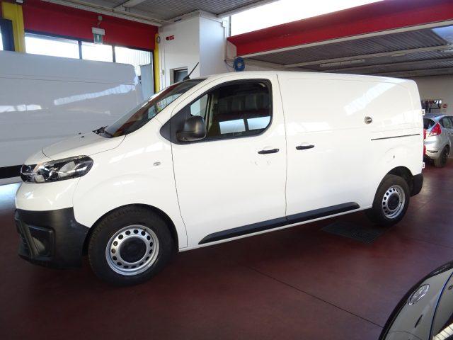 TOYOTA Proace 2.0D 122CV S&S Compact 14Q Active