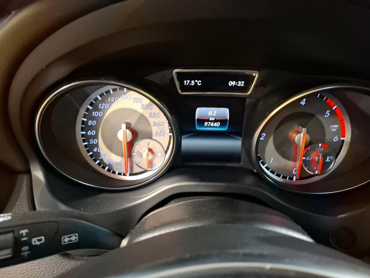 Mercedes-benz GLA 200 GLA 200 d Premium full optional