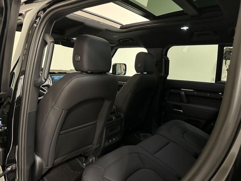 Land Rover Defender 110 3.0D I6 200 CV AWD Auto X-Dynamic SE OPACA