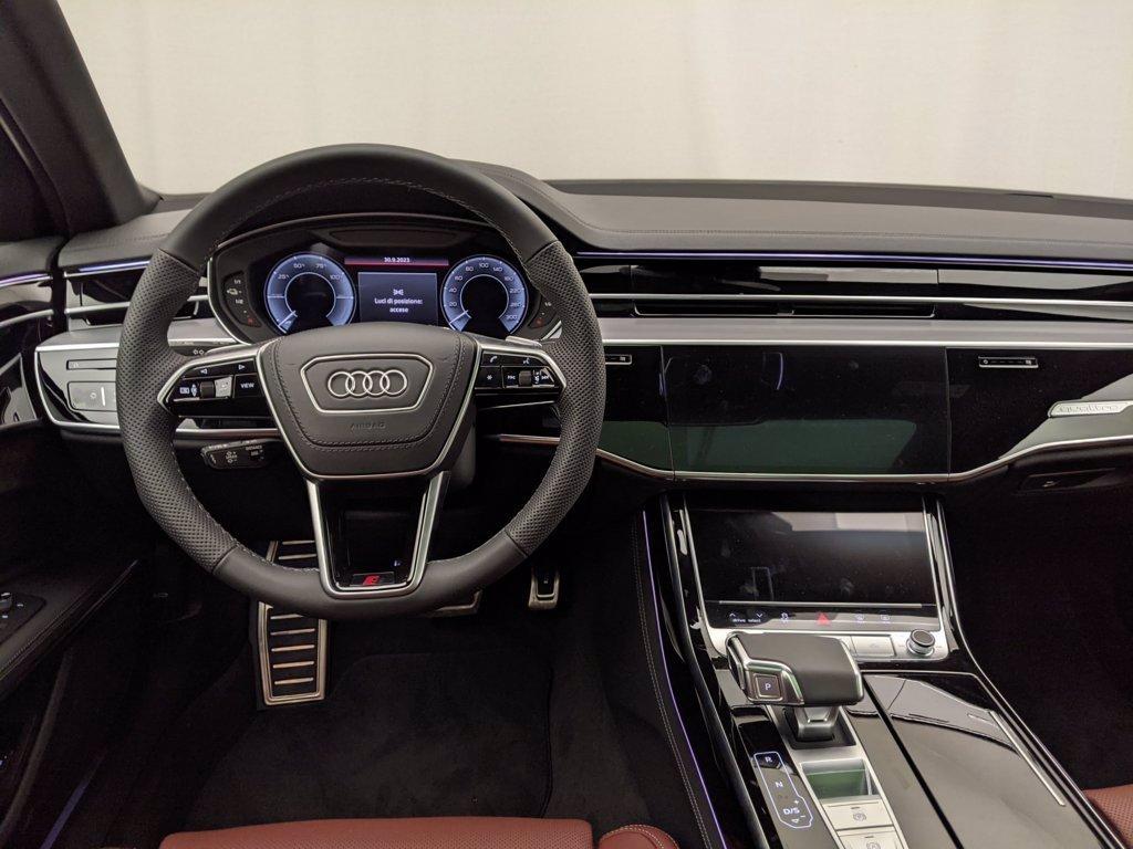 AUDI A8 60 TFSI e 3.0 quattro tiptronic del 2023