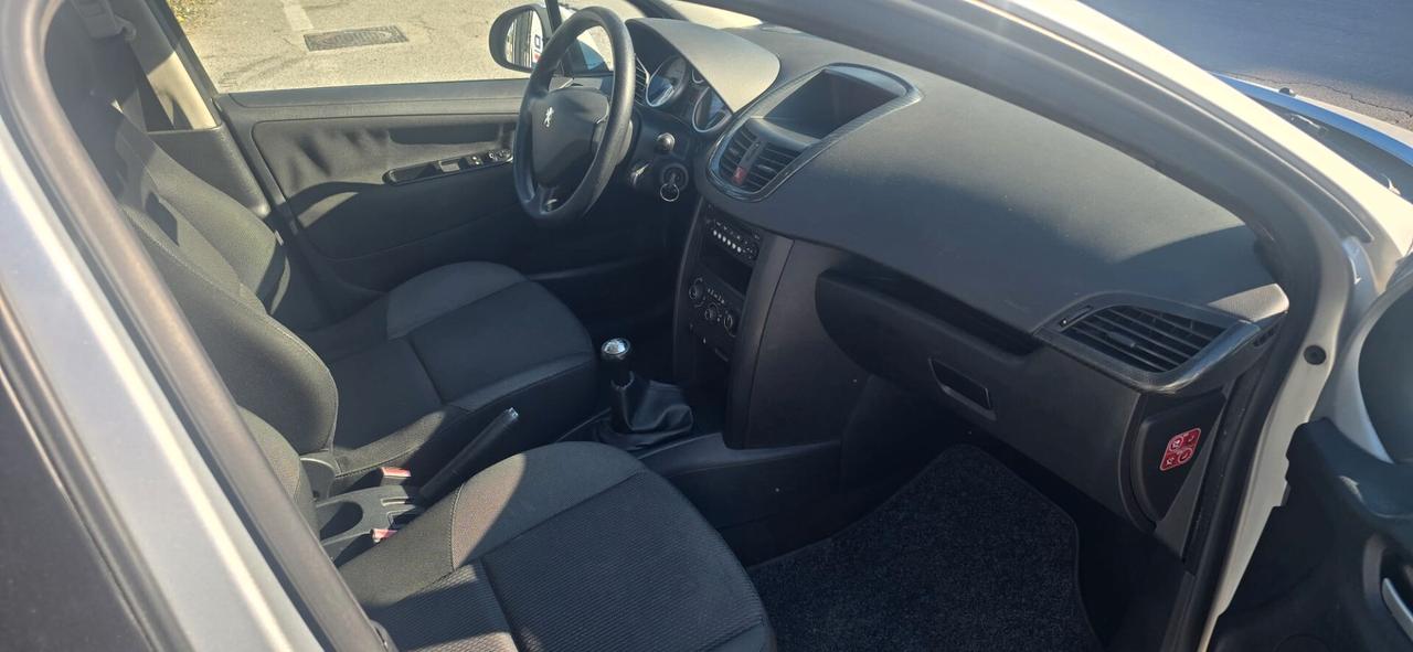 Peugeot 207 1.4 HDi 70CV FAP 5p. XS