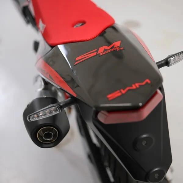 SWM SM 125 R Motard 125 A1 Estate Promo