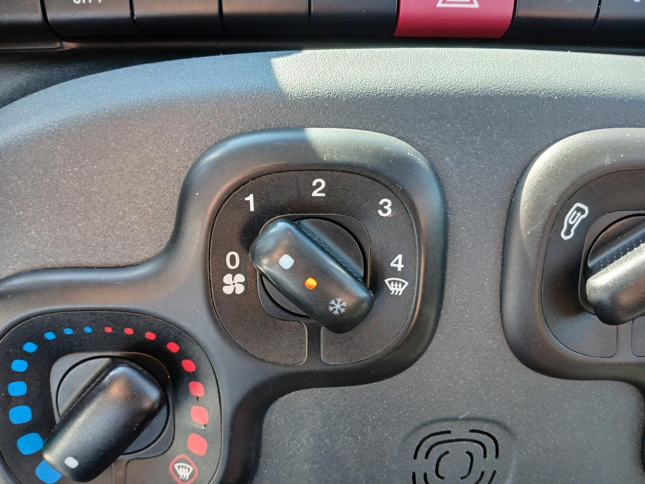 Fiat Panda 1.0 HYBRID 70CV 2021