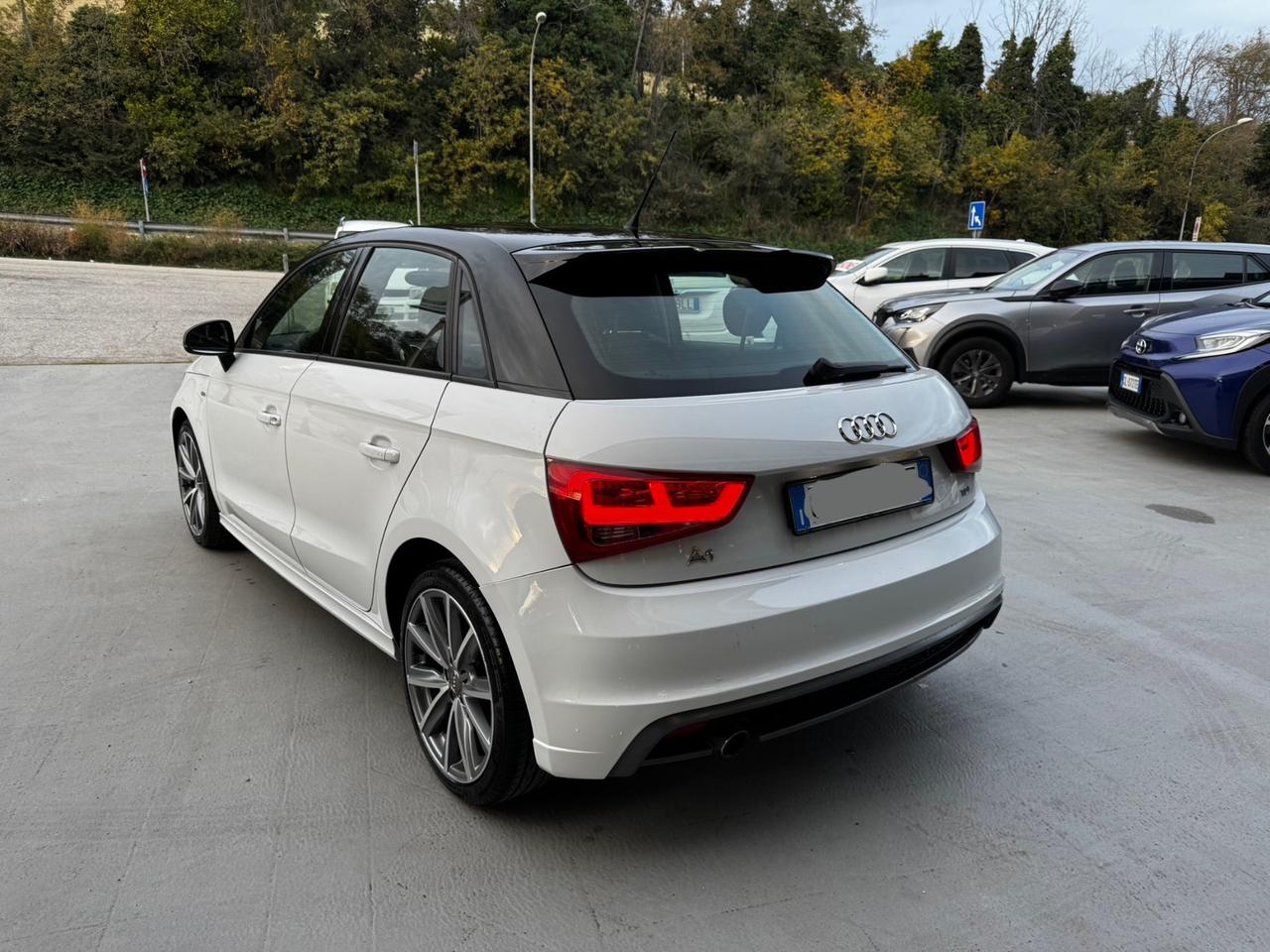 Audi A1 1.6 TDI S tronic S line edition plus