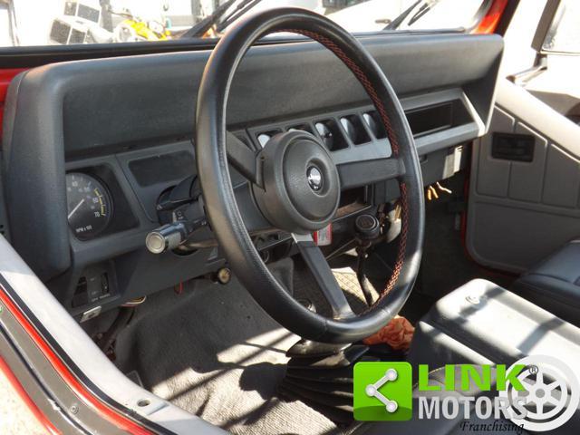 JEEP Wrangler 2.5 Laredo in ordine di carrozzeria e meccanica