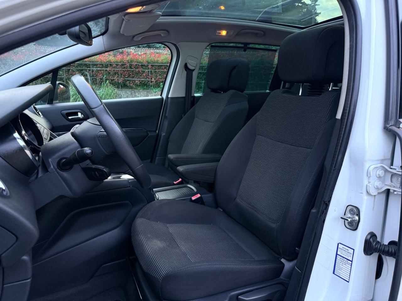 Peugeot 5008 2.0 HDi 150CV full optional