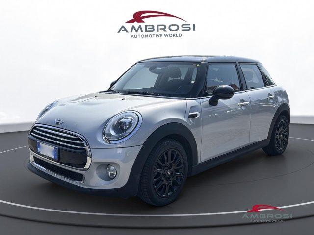 MINI Cooper D 5 porte 1.5 Hype Auto