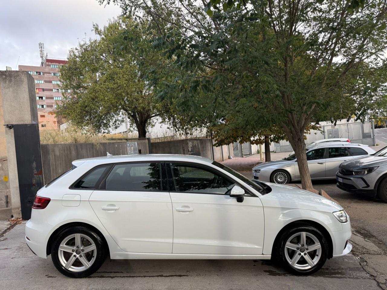 Audi A3 1.6 TDI AUTOMATICA 7M