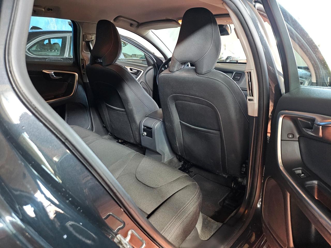 Volvo V60 D2 1.6 Kinetic