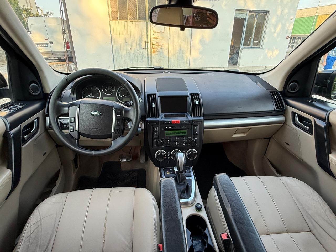 Land Rover Freelander 2.2 SD4 S.W. SE