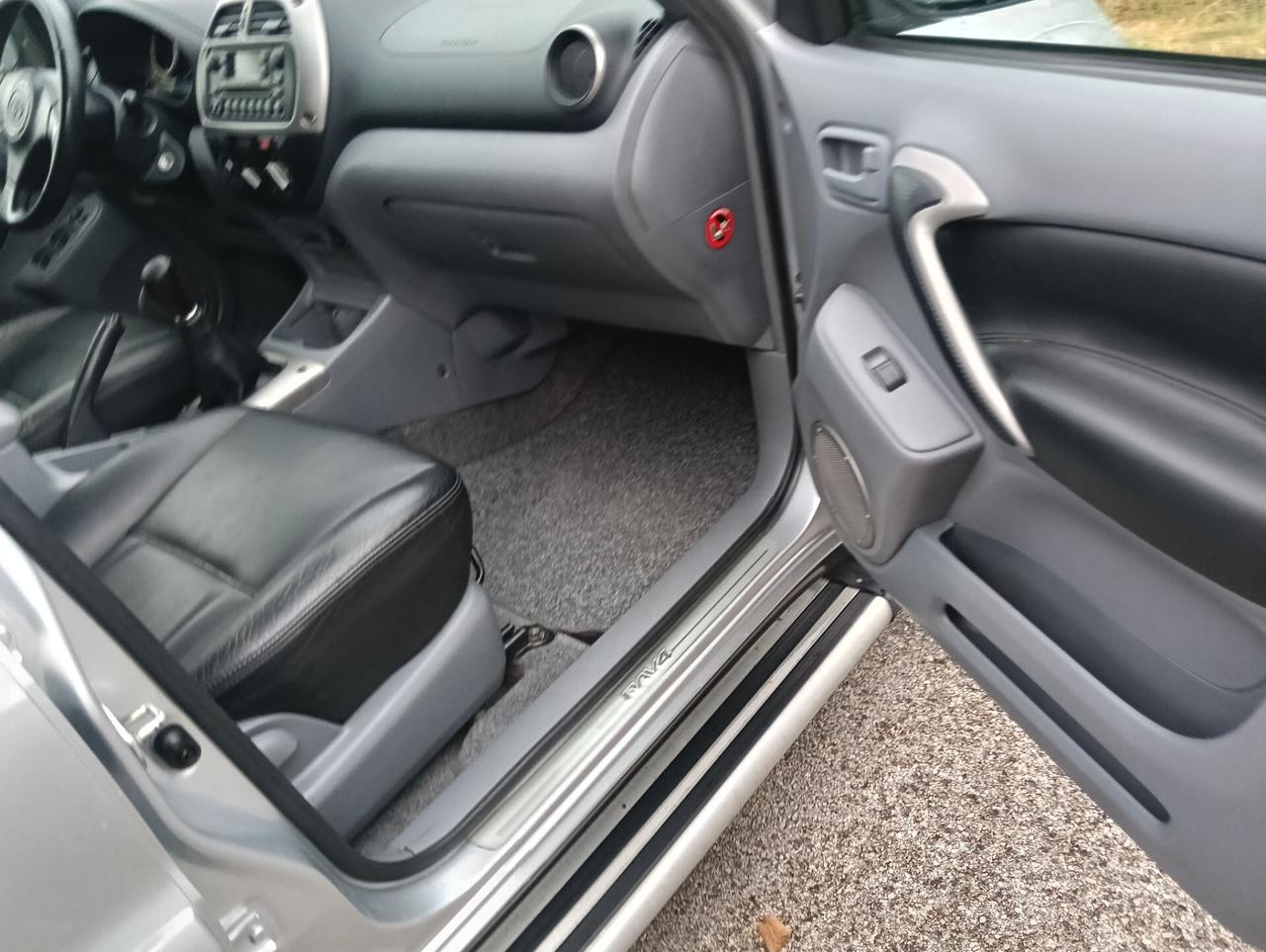 Toyota RAV 4 RAV4 2.0 Tdi D-4D cat 5 porte Sol