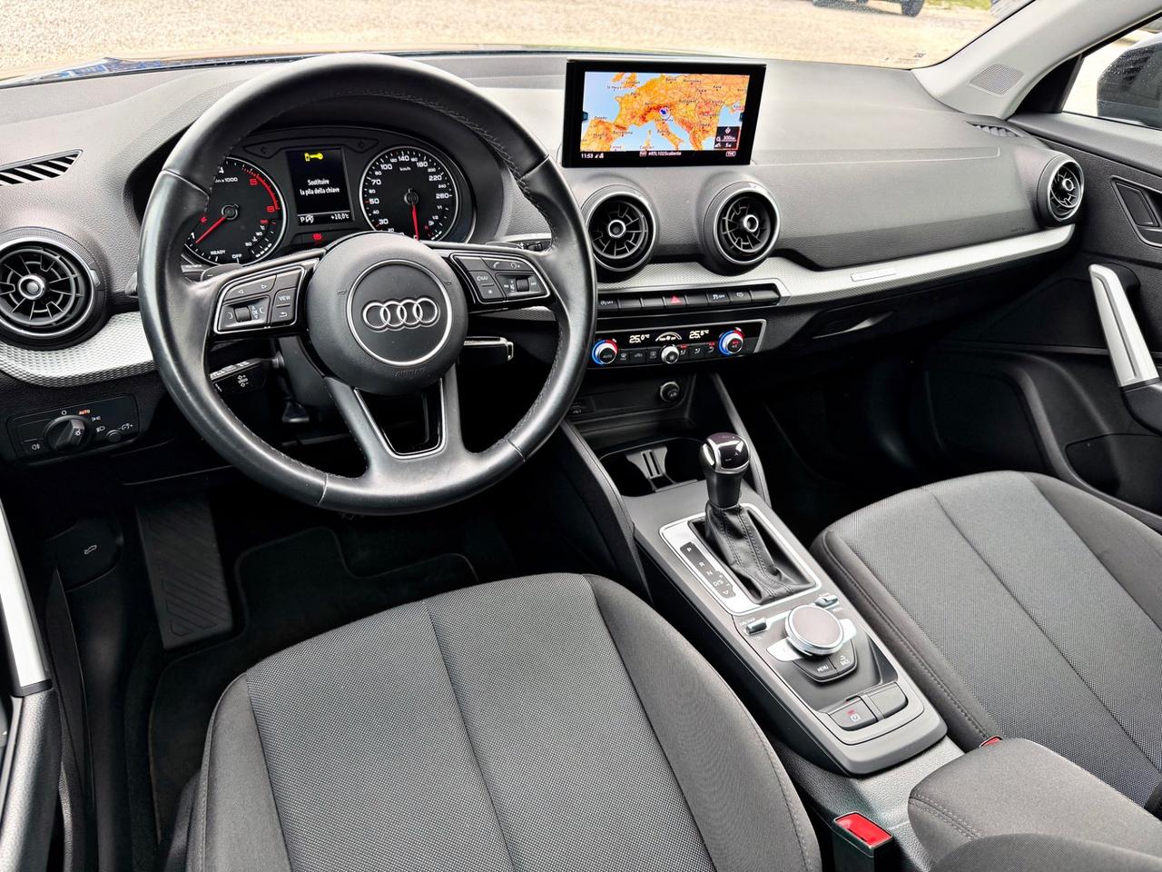 Audi Q2 35 TDI quattro S tronic Identity Black