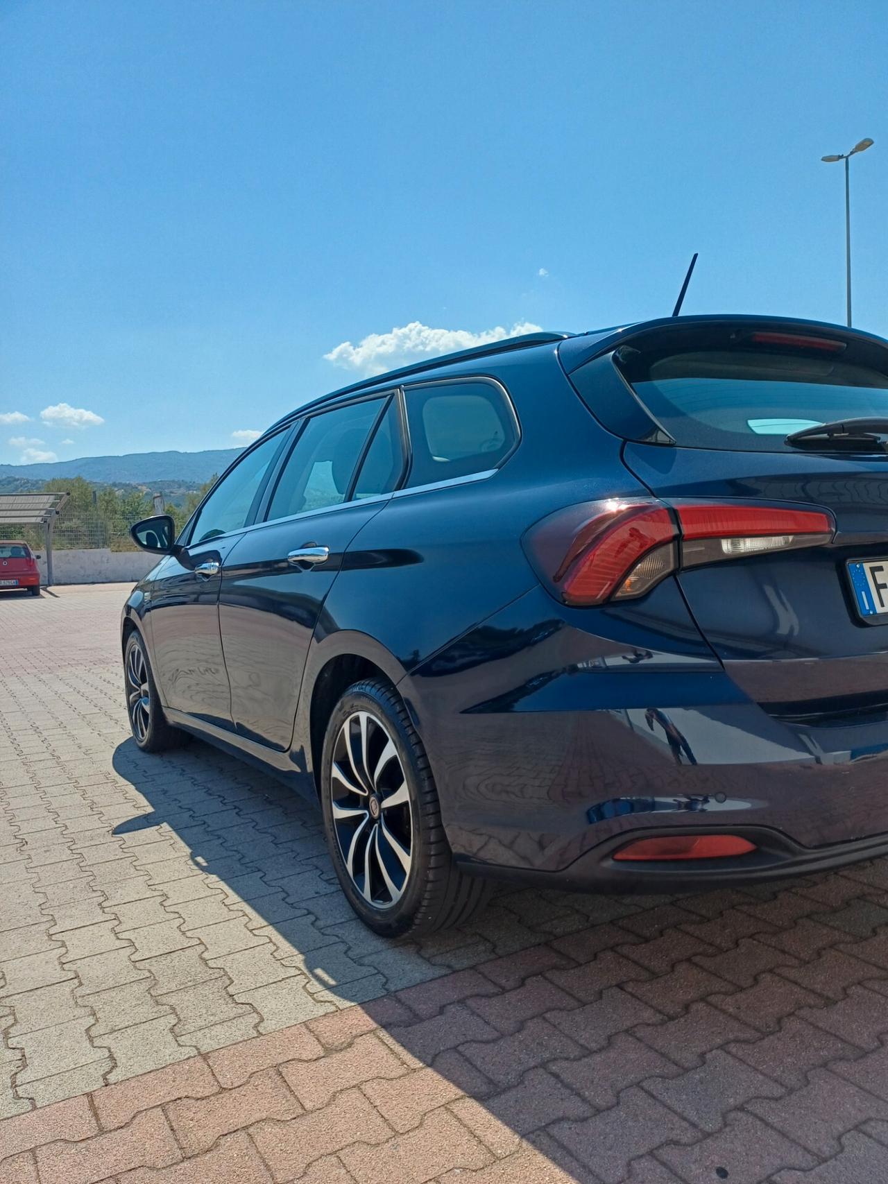 Fiat Tipo SW 1.3 diesel 95 cv GANCIO TRAINO