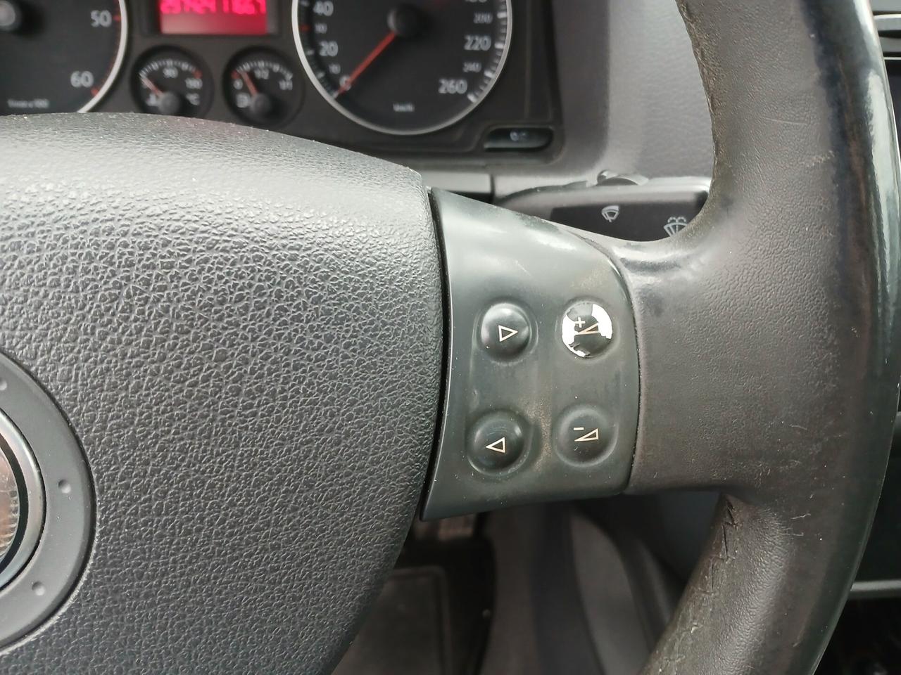 Volkswagen Golf 1.9 TDI 105CV 5P 2004