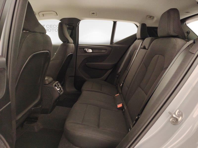 Volvo XC40 2.0 B3 Essential automatico