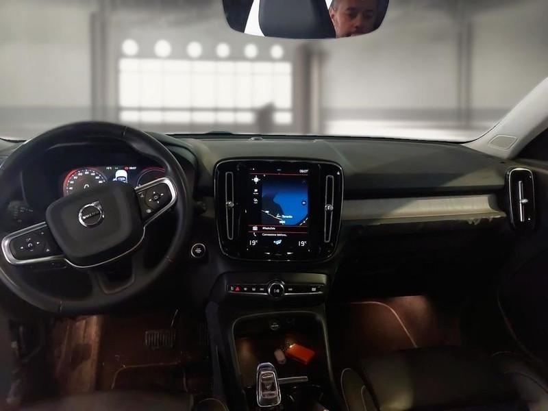 VOLVO XC40 T5 PLUG-IN HYBRID AUTO RECHARGE INSCR. SUV