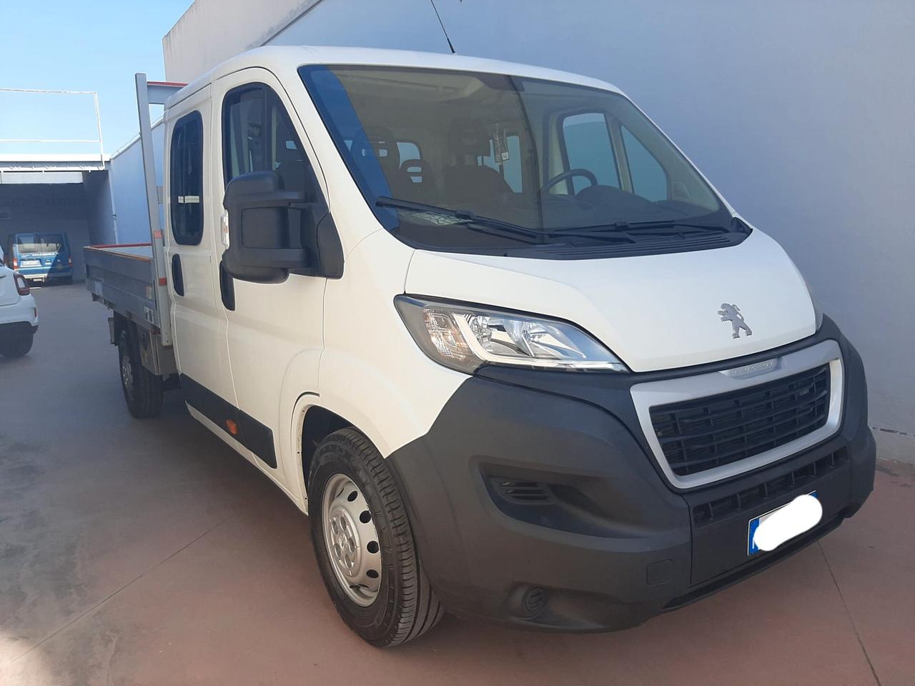 Peugeot Boxer 35 2.2 bluehdi 140cv Heavy Onnicar 7p cassone DOPPIA CABINA + IVA