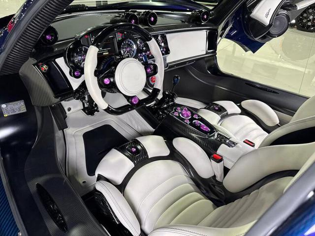PAGANI Utopia UTOPIA SPORT PACK V12 6.0 864HP 29/99