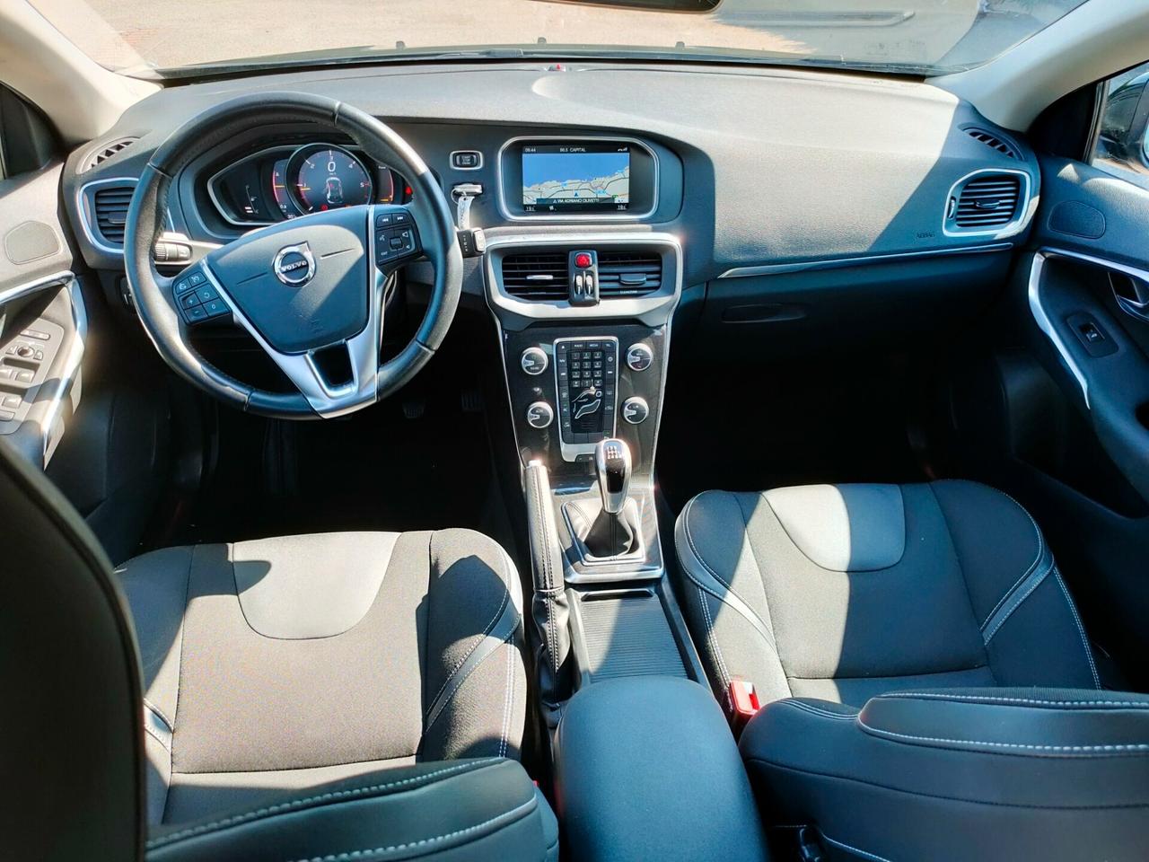 Volvo V40 D2 Momentum PERFETTA