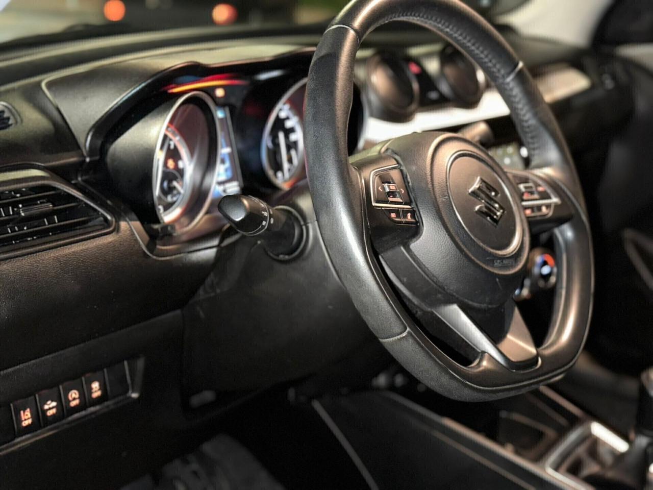 Suzuki Swift 1.2 Hybrid Top
