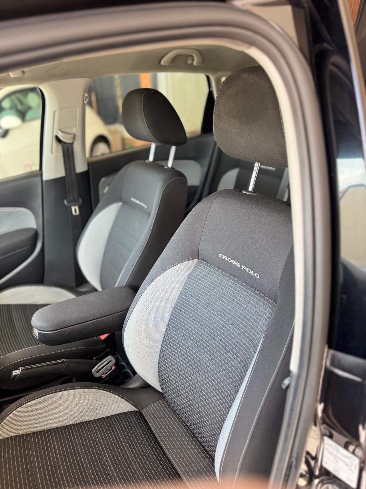Volkswagen Polo Cross 1.4 TDI DSG BlueMotion Technology