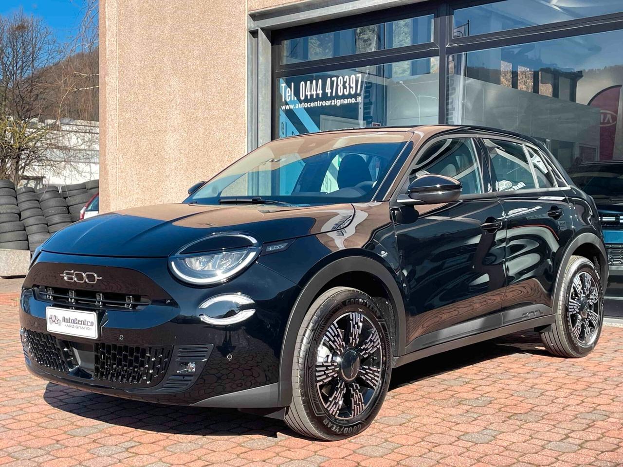 Fiat 600 Hybrid 110 CV DCT MHEV Icon NEOPATENTATI