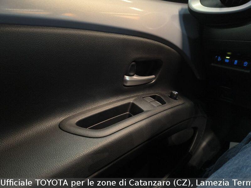 Toyota Aygo X 1.0B (72 CV) JBL Special Edition S-CVT