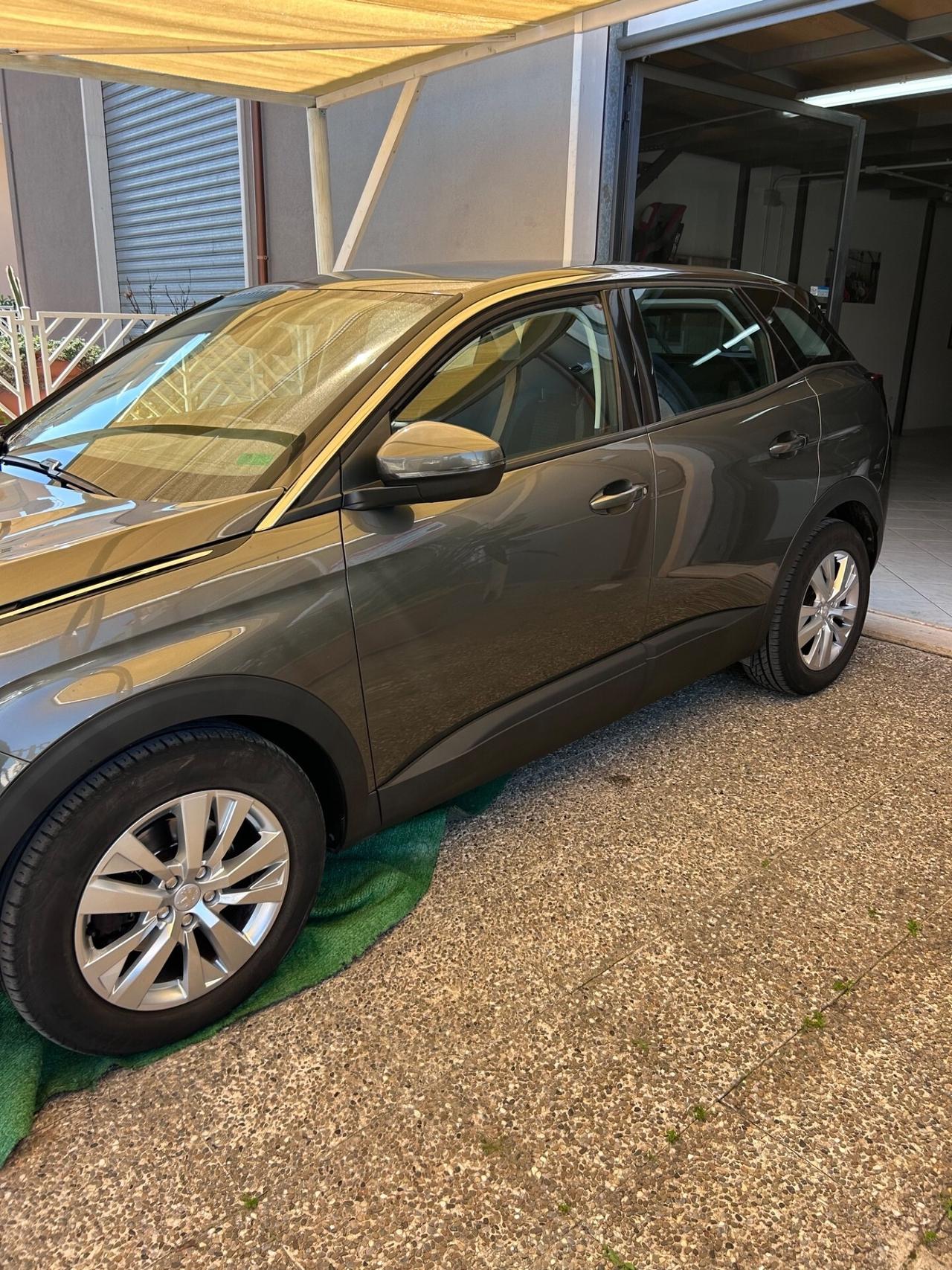 Peugeot 3008 BlueHDi 120 S&S Business