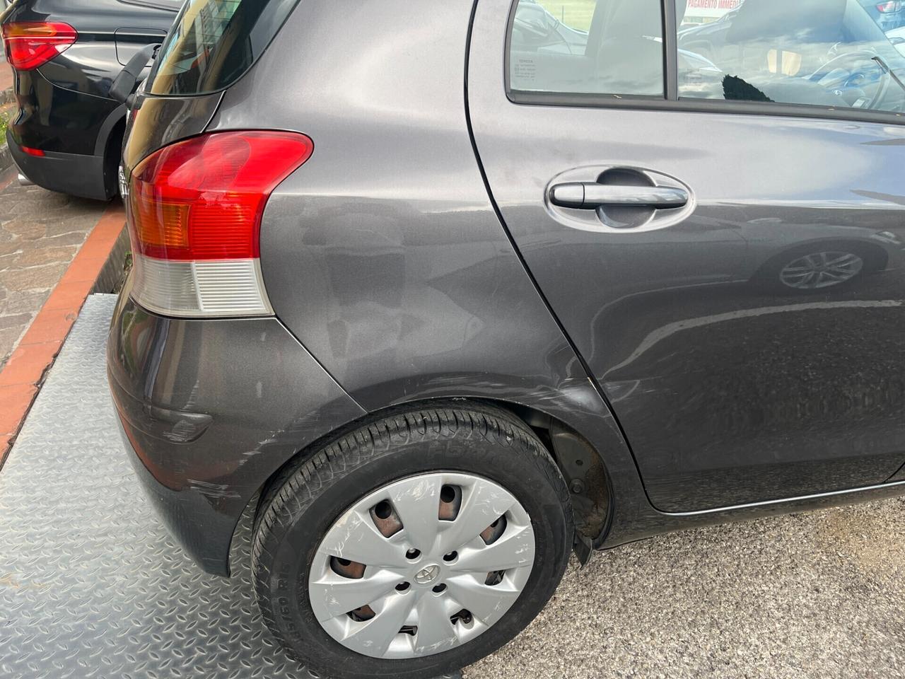 Toyota Yaris 1.3 5 porte 70.000 KM