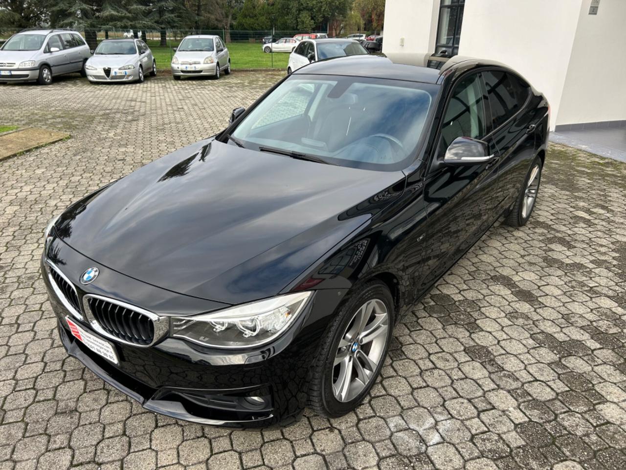 Bmw 318d Gran Turismo Sport |VETRI PRIVACY| LED