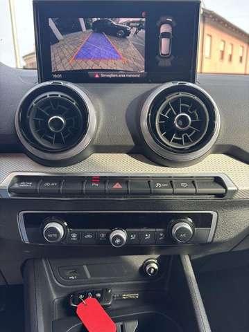 Audi Q2 30 TDI S tronic Business Advanced MATRIX-CAM