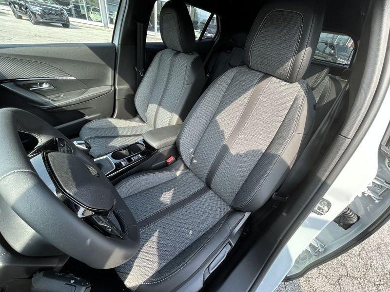 Peugeot 2008 PureTech 100 Allure BIANCO PERLATO / NAVI+CAMERE